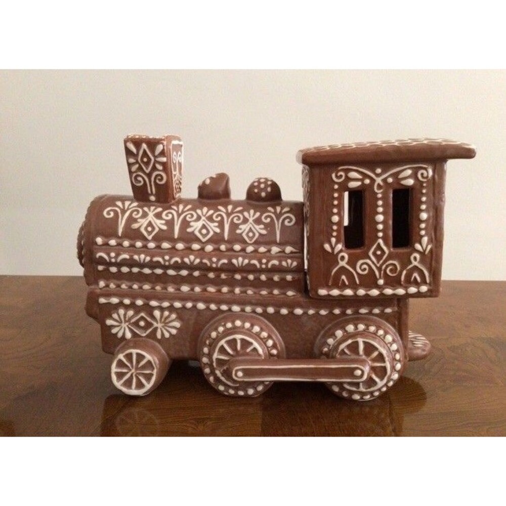 NEW POTTERY BARN HANDCRAFTED CERAMIC GINGERBREAD TRAIN - Holiday / Christmas - Picture 3 of 5